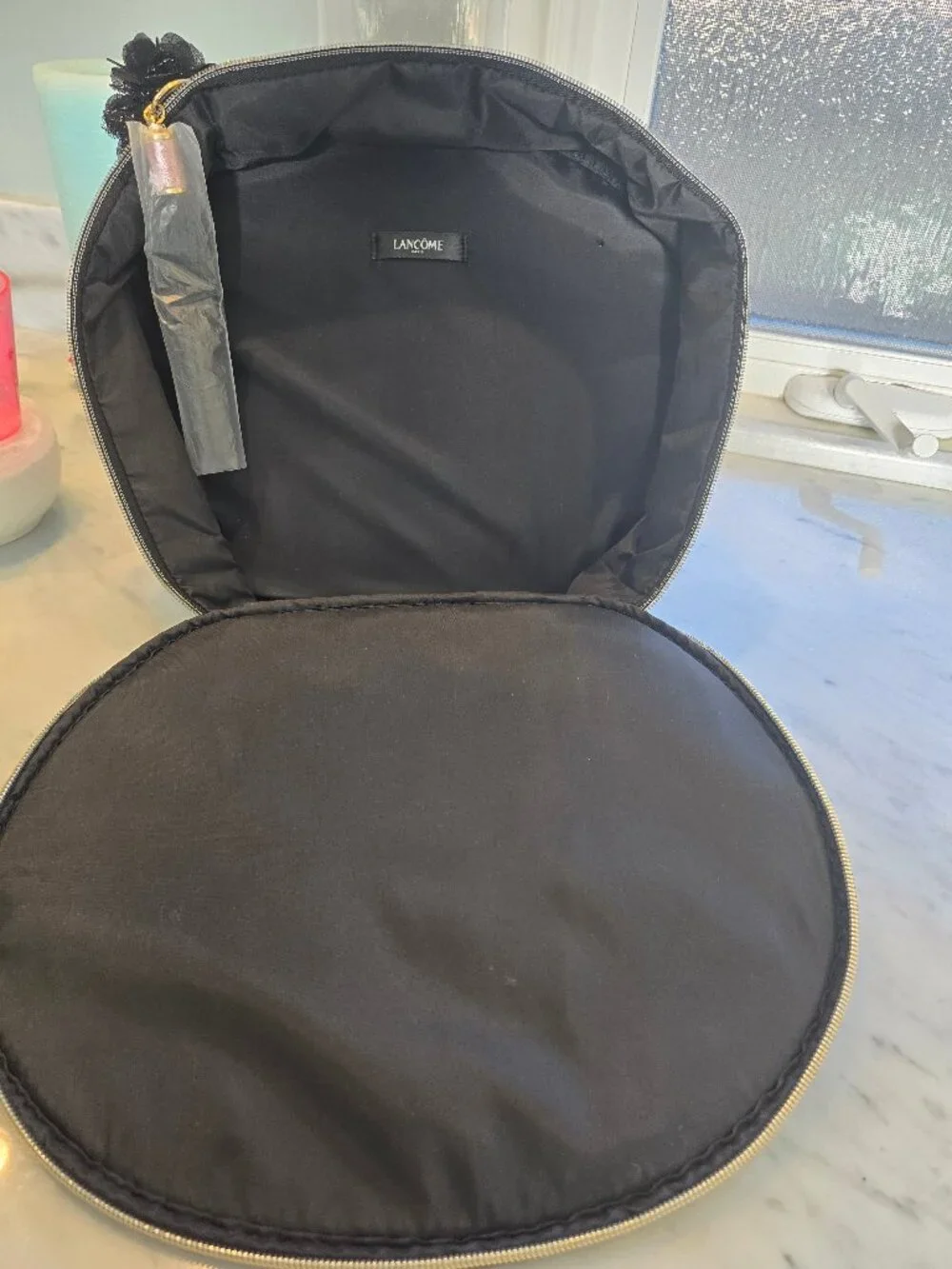 NWOT Lancome Cosmetic/Train Case